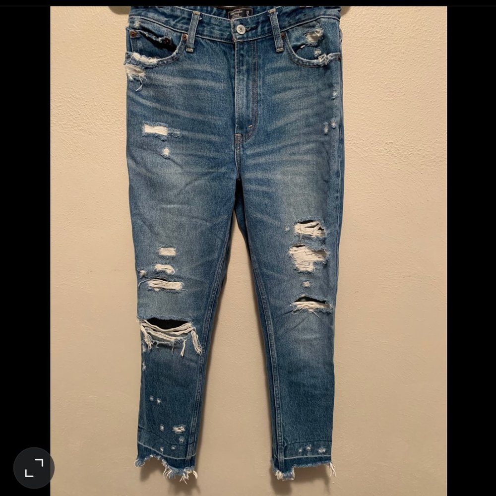 Abercrombie & Fitch Girlfriend Jeans | 26